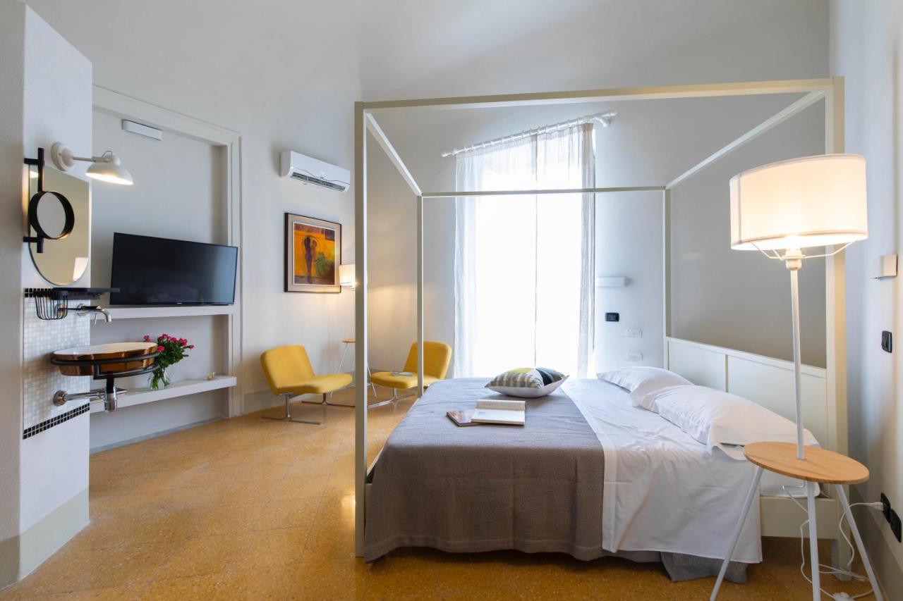 Palazzo Cavarretta - Pinella'S Rooms And Apartment Palermo Dış mekan fotoğraf
