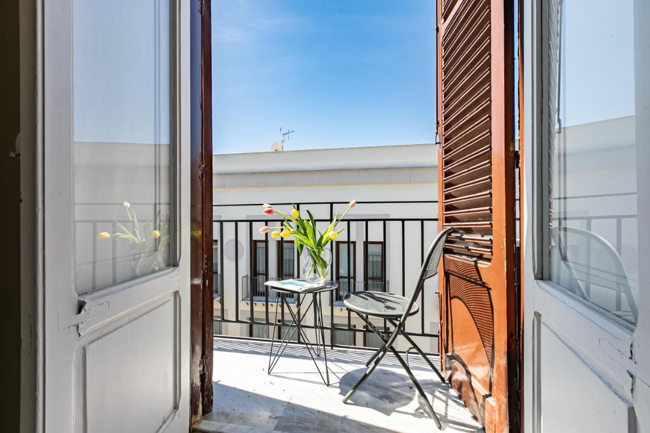 Palazzo Cavarretta - Pinella'S Rooms And Apartment Palermo Dış mekan fotoğraf