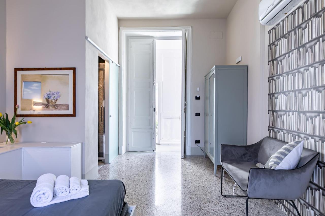 Palazzo Cavarretta - Pinella'S Rooms And Apartment Palermo Dış mekan fotoğraf